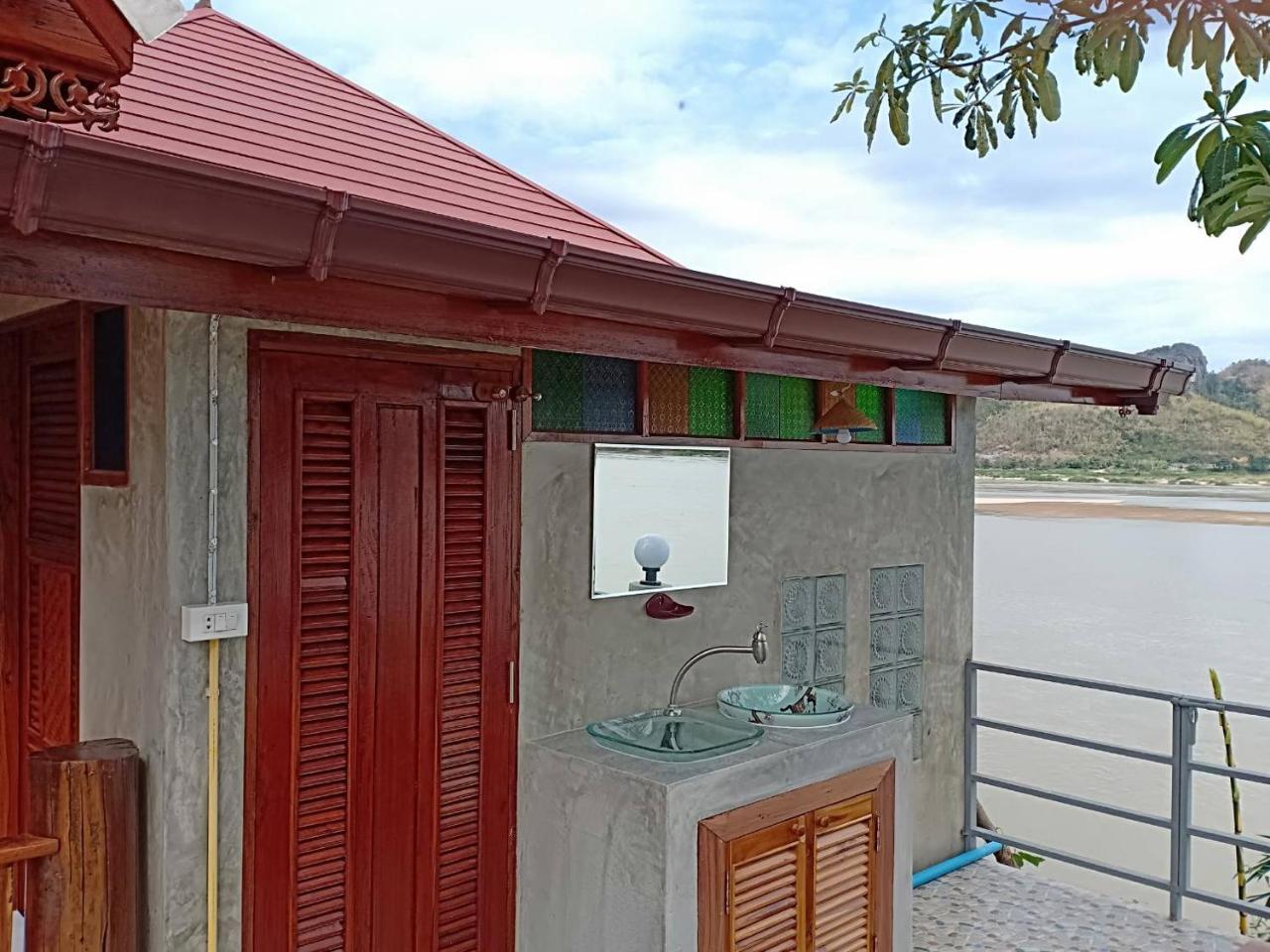 Rim Nam Kong Homestay Pak Chom Eksteriør billede